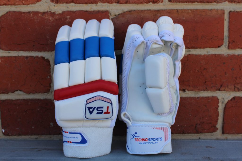 Cricket Gloves S100
